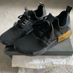 Women Adidas Gym Shoes